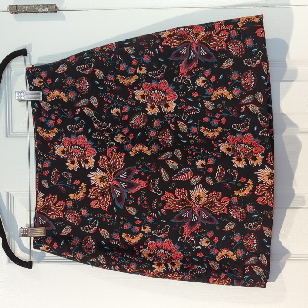 NWT Loft Mini Skirt